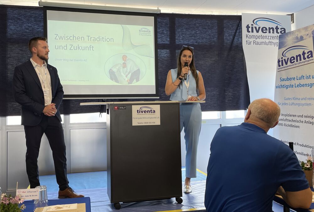 Zweite GF-Generation: Rafael und Jasmin Tischhauser beginnen mit ihrem Vortrag.